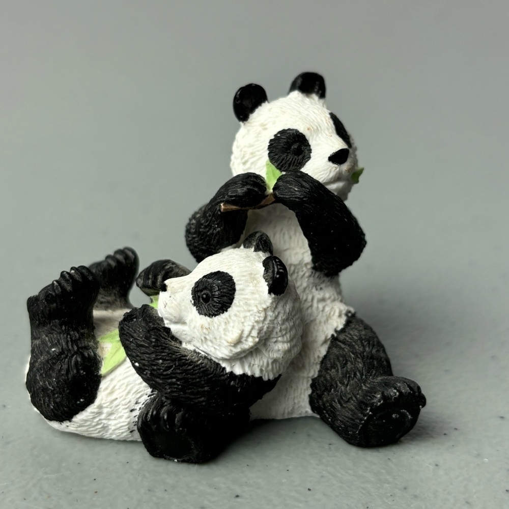 Vintage Bug House Taiwan Panda Bamboo Mini Figurine Animal Bone China